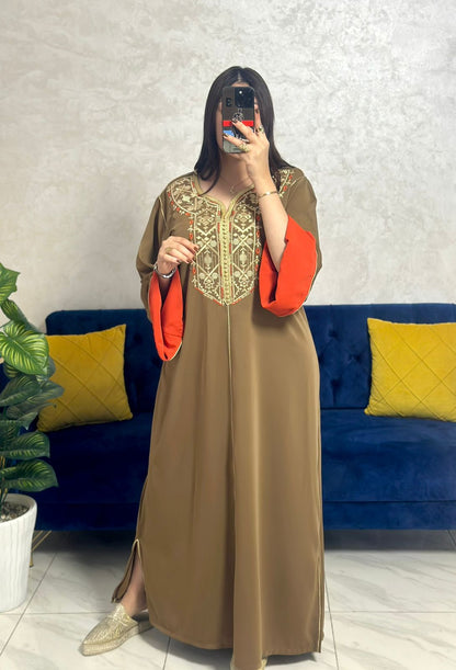 caftan brodé à manches doubles