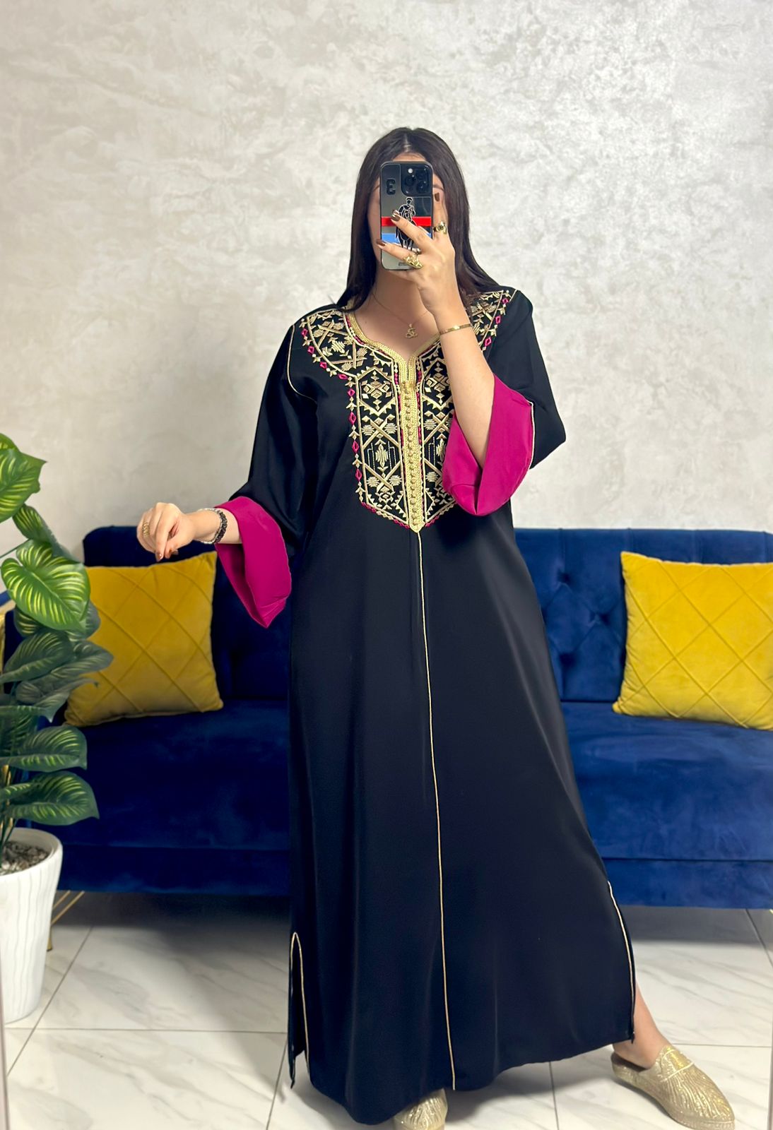 caftan brodé à manches doubles