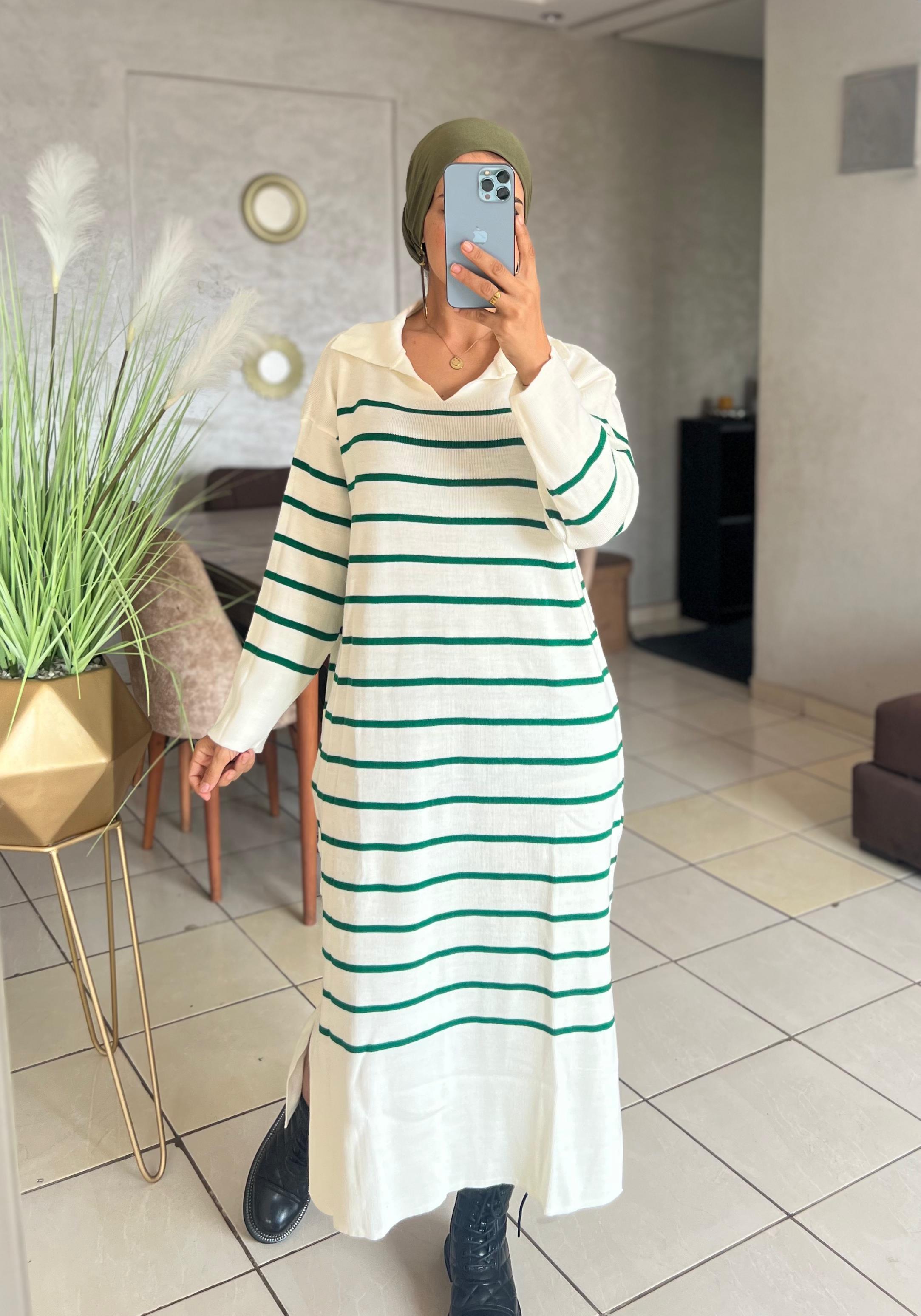 فستان صوف مخطط