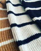 فستان صوف مخطط