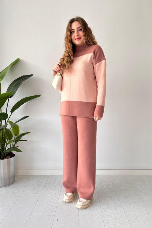 Ensemble pantalon et pull en laine rayé