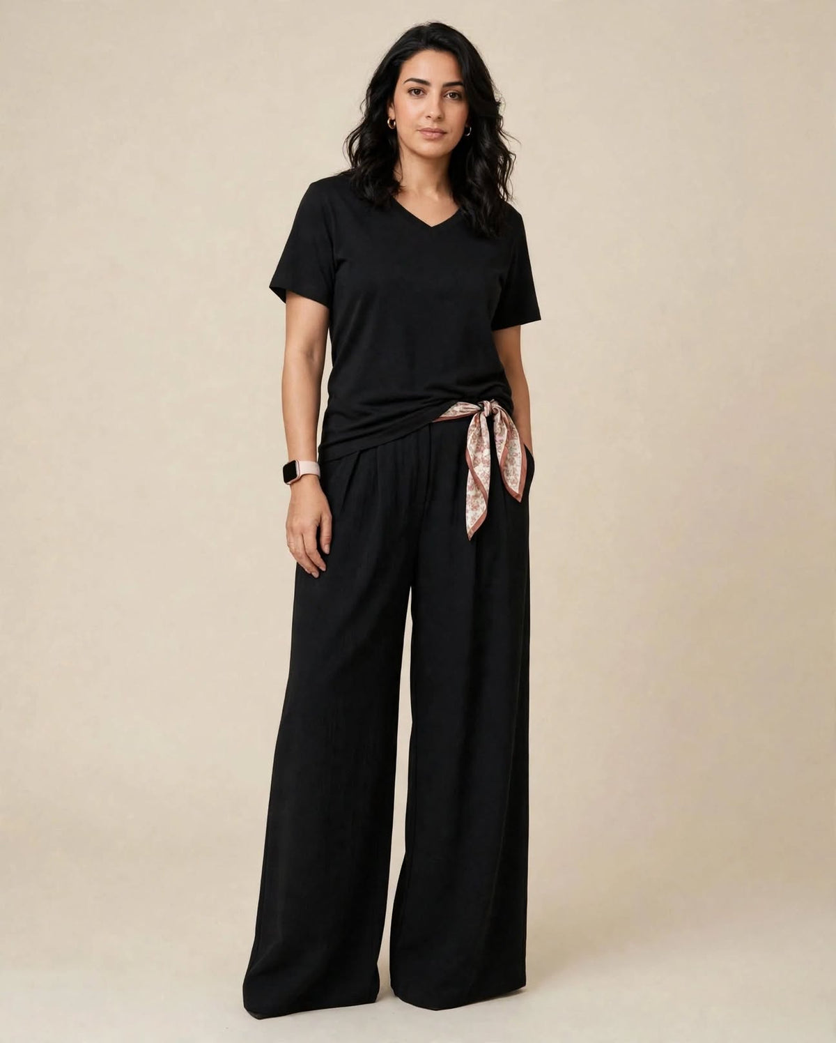Pantalon en tissu crêpe oversize droit avec ceinture cravate