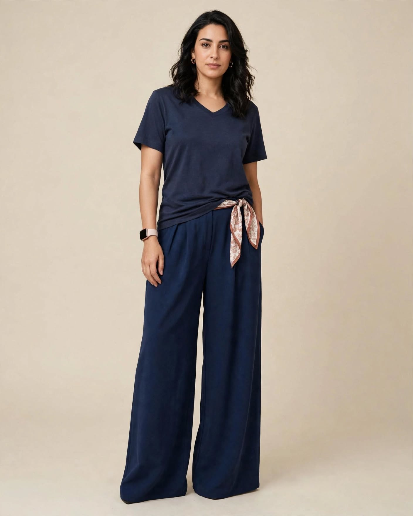 Pantalon en tissu crêpe oversize droit avec ceinture cravate