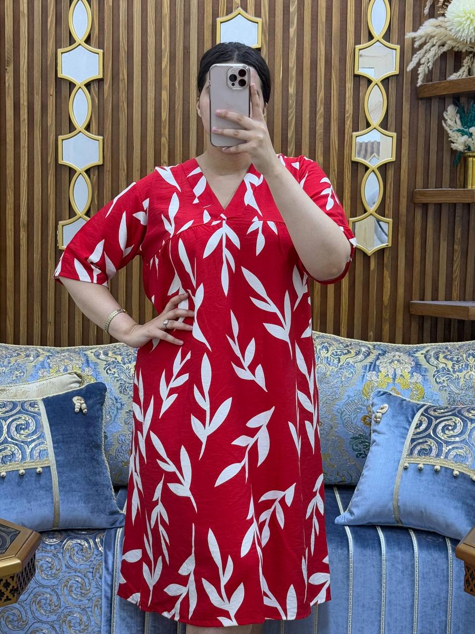 Robe Midi col V à lauriers