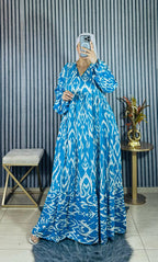 Robe cloche à manches bouffantes
