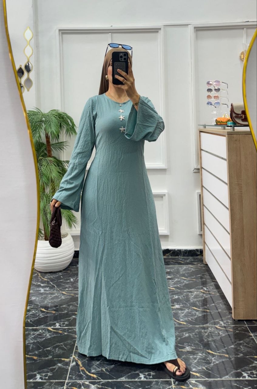 Robe ample en crêpe plissé