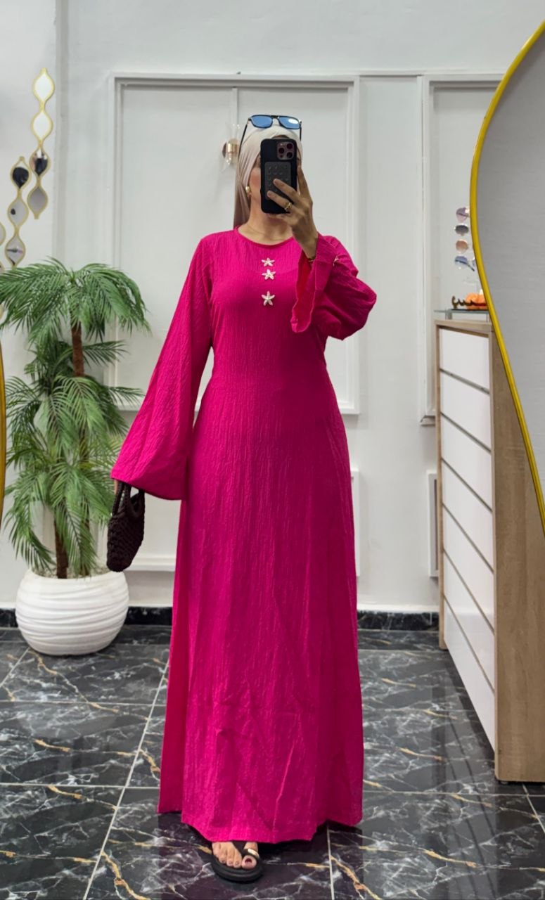 Robe ample en crêpe plissé