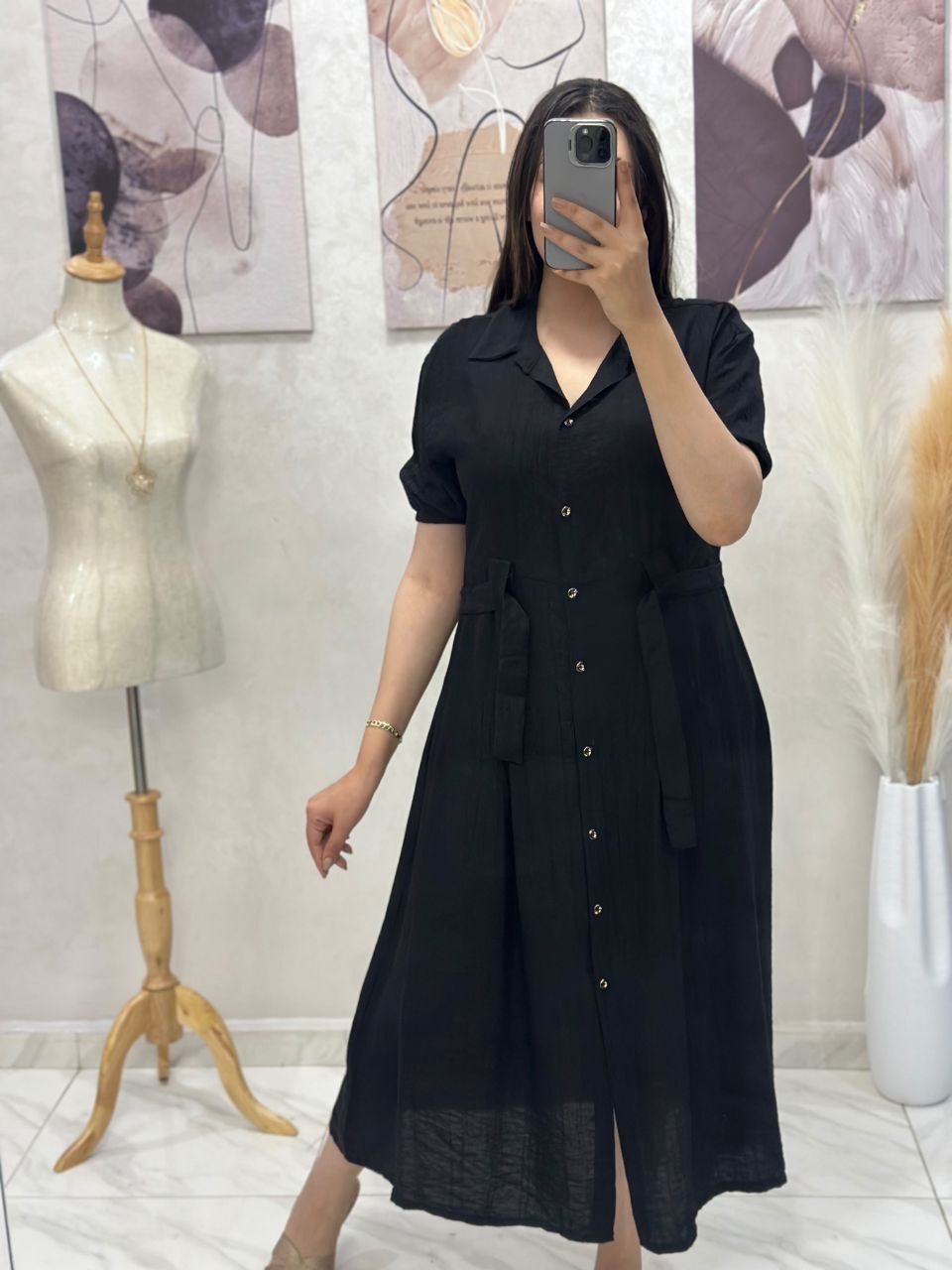 Robe chemise avec col et ceinture