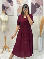 Robe chemise avec col et ceinture