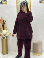 مجموعة رياضية أنيقة من القماش الخاص