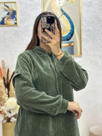 مجموعة رياضية أنيقة من القماش الخاص