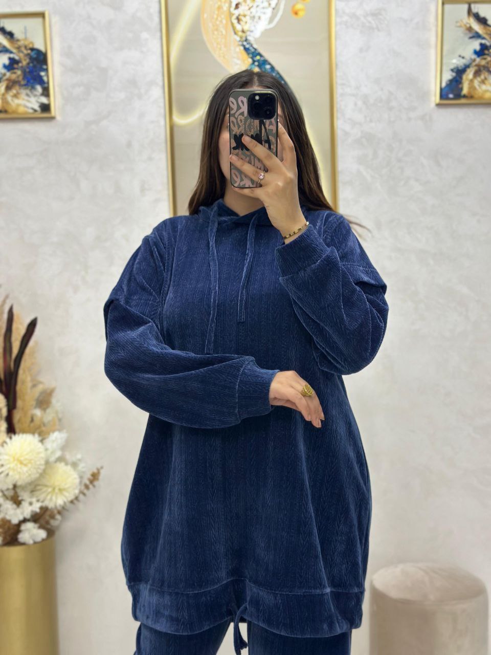 مجموعة رياضية أنيقة من القماش الخاص