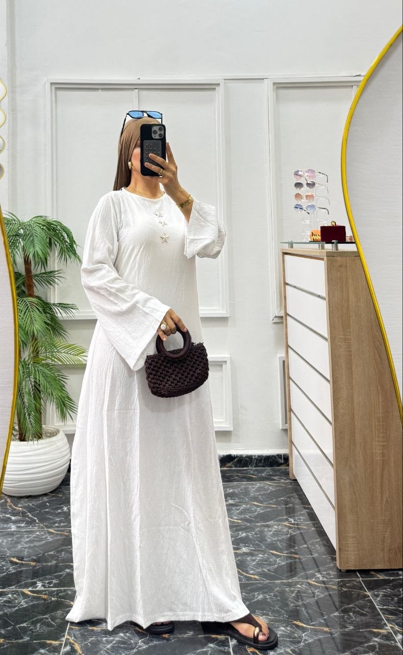 Robe ample en crêpe plissé