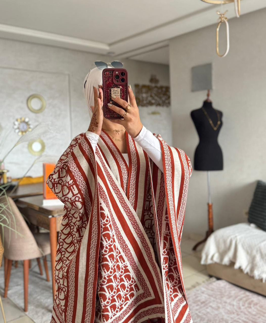 Cape en laine à motifs