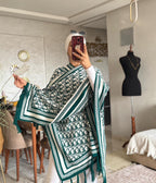 Cape en laine à motifs