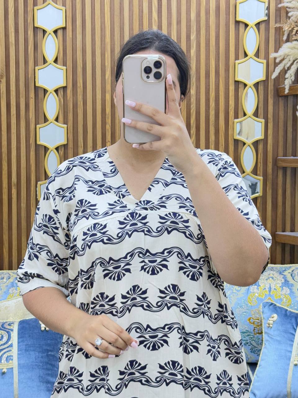 Robe Midi col V à vagues