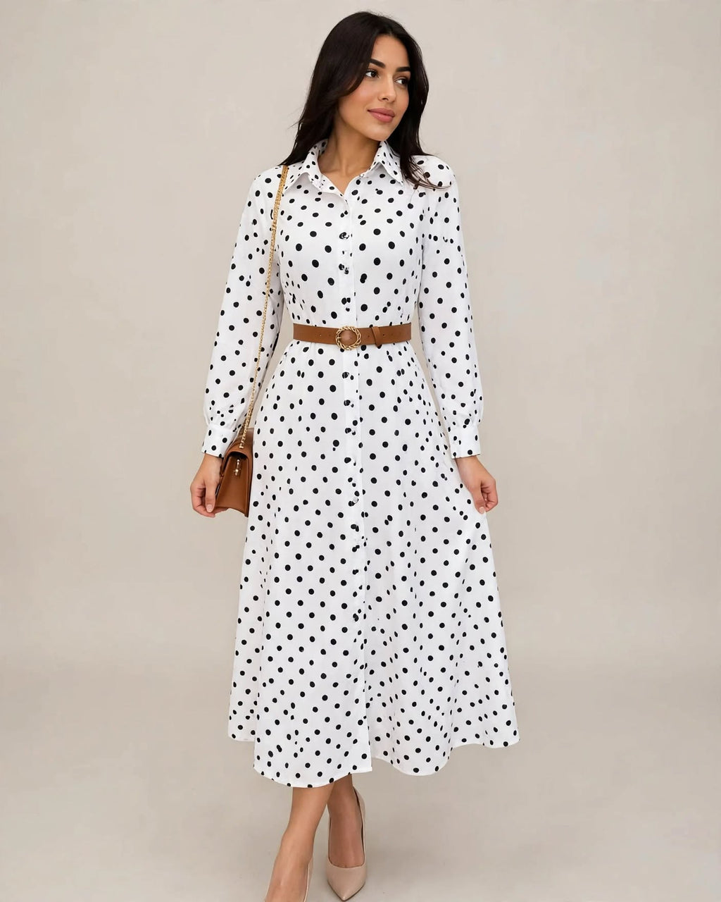 Robe chemise polka dot avec ceinture