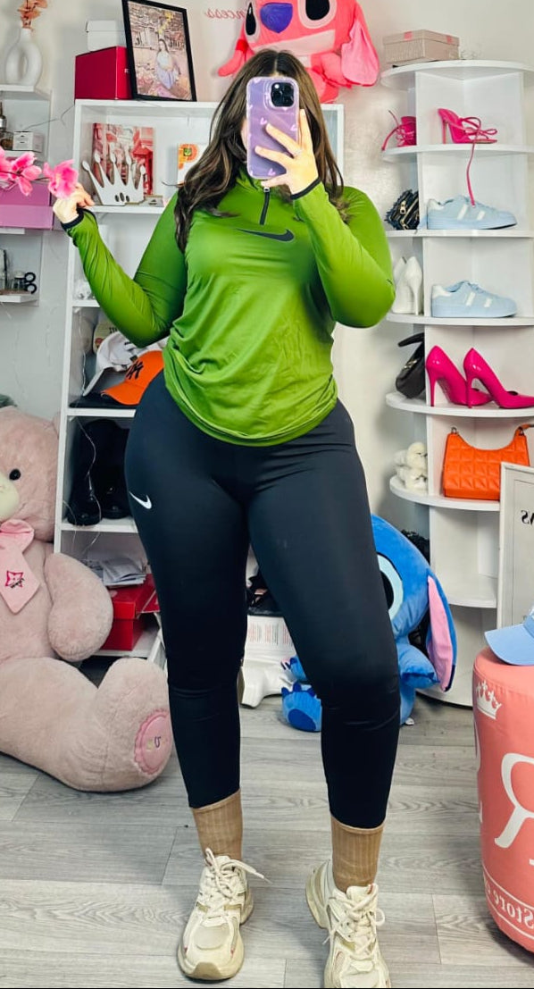 Ensemble legging et haut de sport